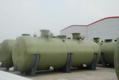 河北智凱 專業(yè)生產(chǎn)直銷高品質立式玻璃鋼儲罐與消防水罐，歡迎來電換購